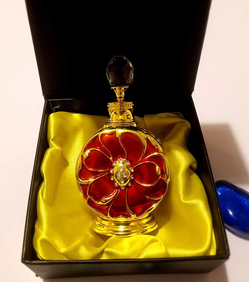 nuoc hoa nu Carolina Herrera Good Girl